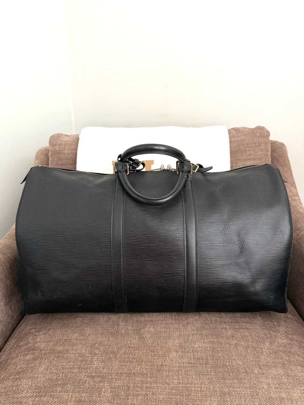 Authentic Louis Vuitton unisex Keepall 50 bag M42962 black Epi leather LV